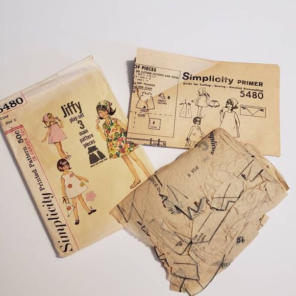 Vintage Simplicity Girls Sewing Pattern - Picture 3 of 3